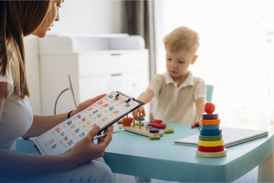 Autism Diagnosis Checklist: What Parents Can Track Before a Professional Evaluation